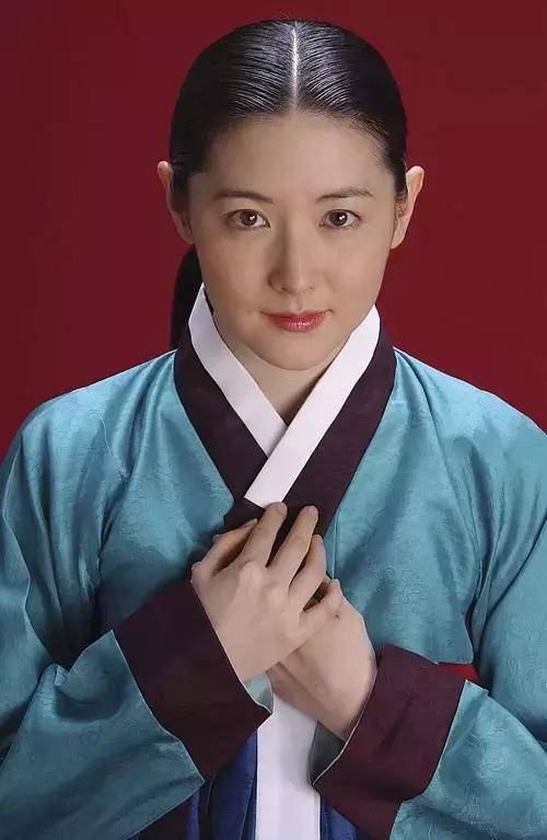 直擊林青霞40年前罕見舊照！「20歲完美神顏」至今無人能及　網友讚嘆：50年一見美人