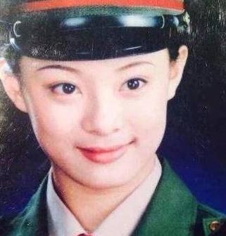 當過兵的5位女星，第三位變性了，最後一位軍銜非常高！