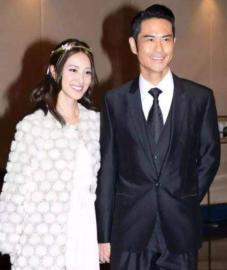 陳凱琳產子一周，眾閨蜜組團探望，她身材完美已經進入媽媽角色