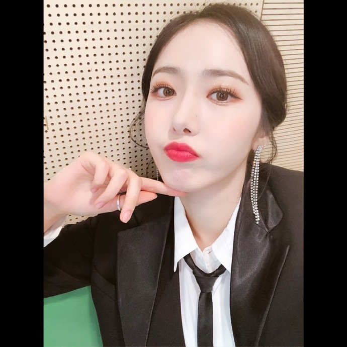 [GFRIEND][分享]190228 慕了好看的人就連證件照也都這麼好看！