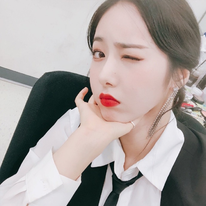[GFRIEND][分享]190228 慕了好看的人就連證件照也都這麼好看！