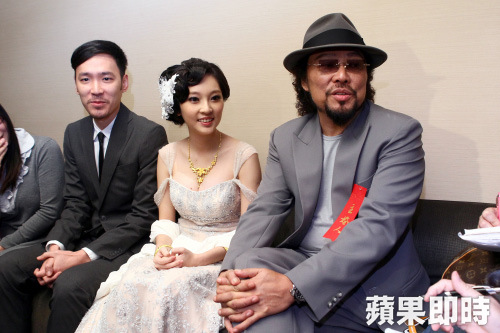 張菲「萌孫」曝光！包百萬大紅包給媳婦　直言「將10億家產留他們」孫女甜喊：最喜歡鬍子爺爺