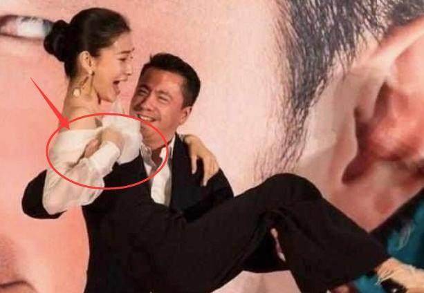 5位女星被抱起，林志玲吃啞巴虧，baby嚇得大喊，熱巴才是真尷尬！