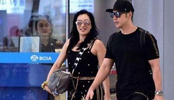 鍾麗緹張倫碩牽手逛街照曝光，男方老了許多，女方身材已無力吐槽...