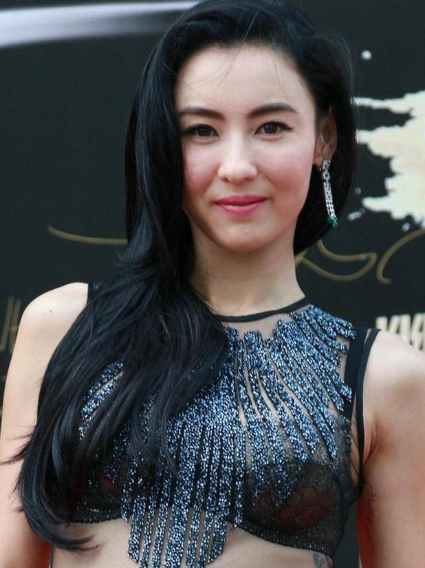 【被三王子生父拋棄?】張柏芝深夜發文:沒有誰能成為永遠的支柱,現場混亂驚現剪刀!!!