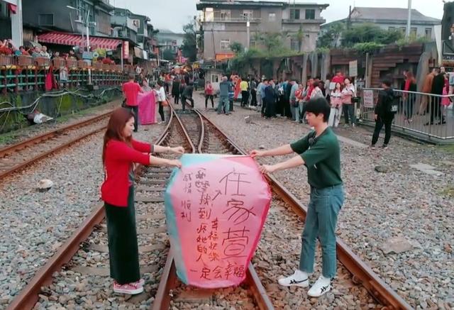 甜得讓Selina走出感情陰影，張軒睿坦言：我們現在挺好