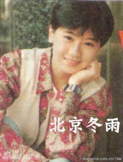 看了賈靜雯的媽媽，才知為何她那麼美！「祖孫三代」根本同一個模子印出