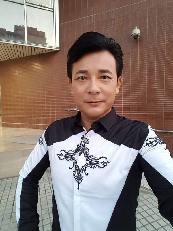 本土劇男星「照顧臥床7年老母親」拒絕送療養院！身教影響2女兒：有孝才有順