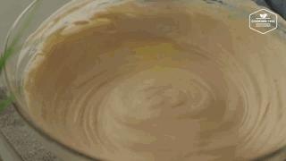 她家的奶茶千層超好賣，濃郁冰淇淋口感，原來是用這個配方？