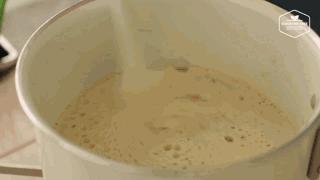 她家的奶茶千層超好賣，濃郁冰淇淋口感，原來是用這個配方？