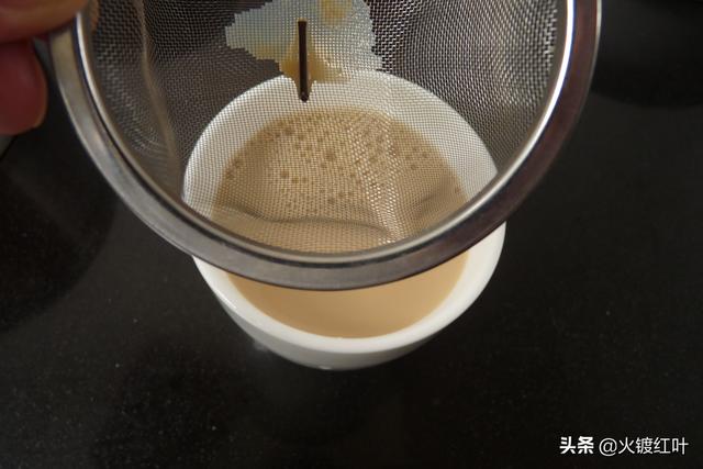 春日的飲品少不了奶茶，共享四款好喝的做法，香味濃郁，各有特色