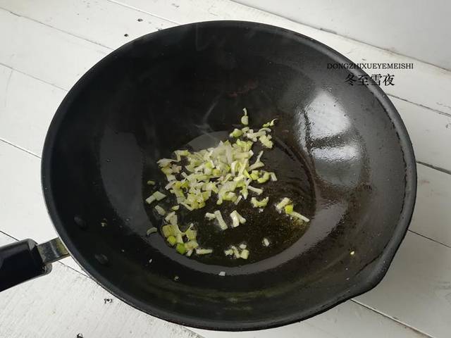 這道豆腐的做法，不需放肉，吃著比放肉還香還要營養 !