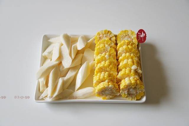玉米山藥排骨湯做法，營養豐富！