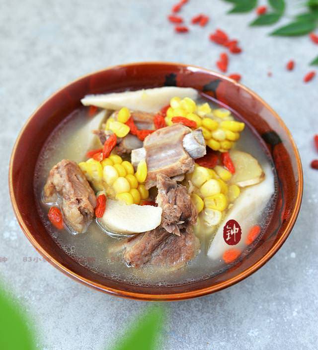 玉米山藥排骨湯做法，營養豐富！