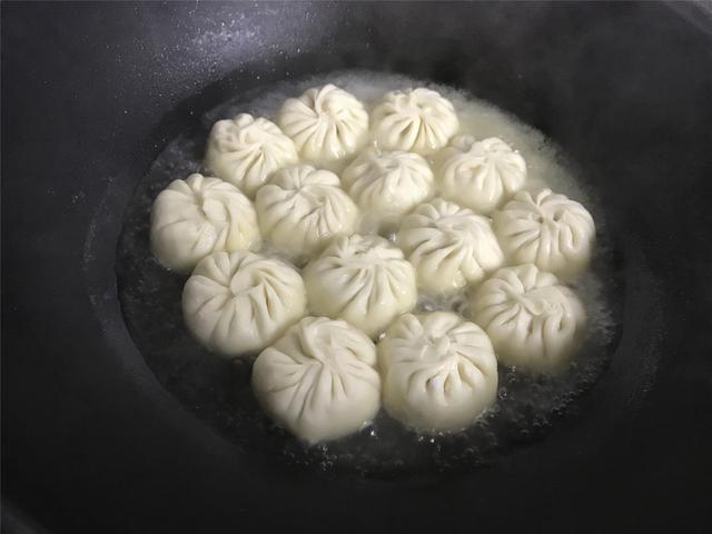 孩子的專屬早餐，隔三差五做一次，酥脆鮮香一口爆汁，1盤不夠吃