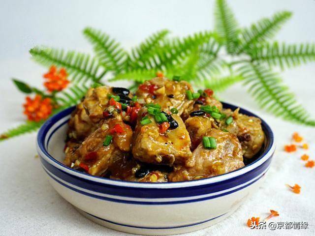 蒸排骨怎麼入味，下面教大家一個簡單的做法，好吃又簡單