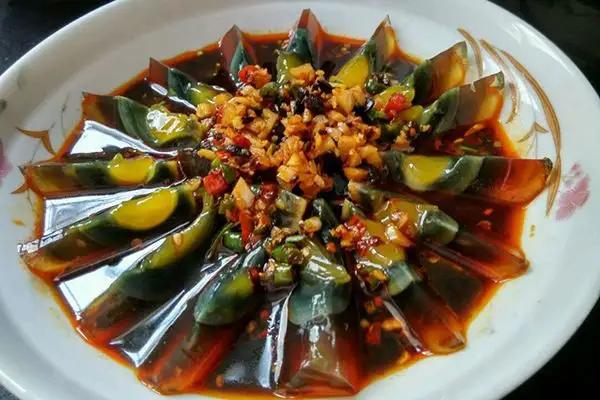 堪稱中國「最硬」的5道下酒菜，經典硬菜，你都吃過幾道？