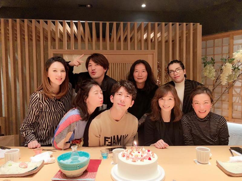 過了40歲別再後悔！賈靜雯當紅時「結婚又心碎收場」 她笑看過去「吐真話」：重來還會這麼做 