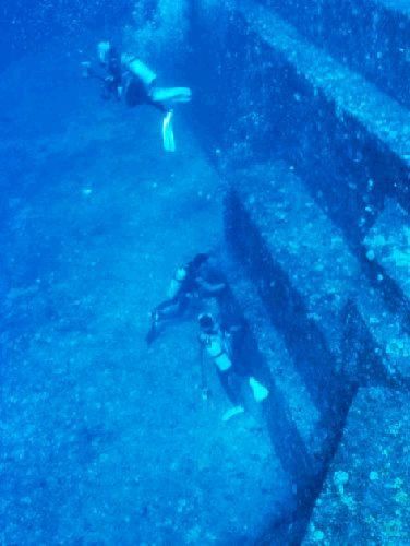 震驚！台灣宜蘭外海發現「海底金字塔」..還有巨大石像 "疑似古馬雅文明" 遺跡！