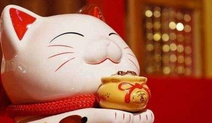 老來成器的5大生肖，中年富貴逼人，福氣加身，家業富貴！