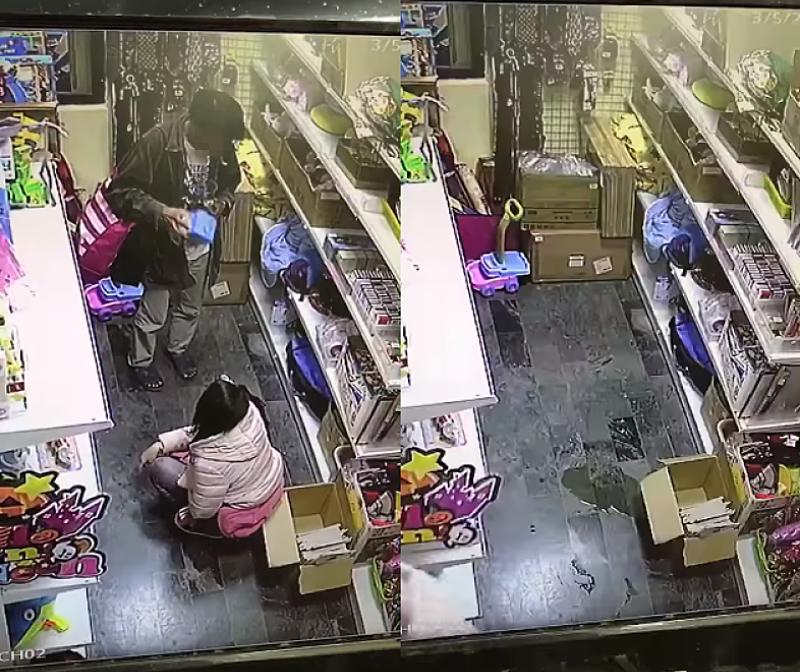 扯！女進店蹲下留一灘水　店員看監視器崩潰：放尿PLAY？