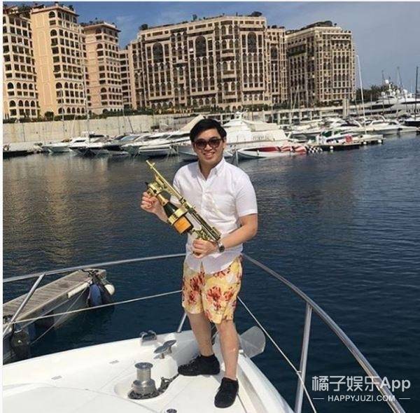 倫敦富二代開學後狂PO暑假的生活照片，引發網友狂酸引戰