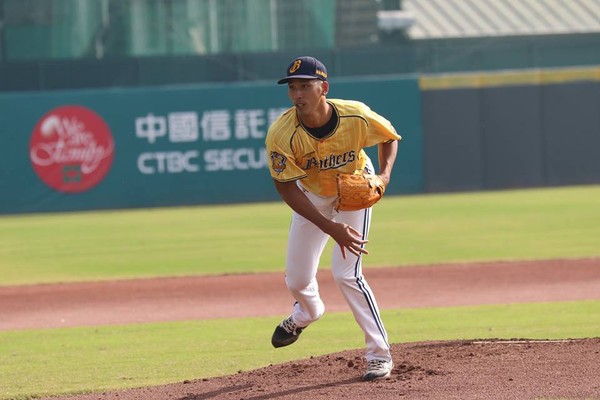 春訓挨轟不在意　王鴻程強調攻擊好球帶  