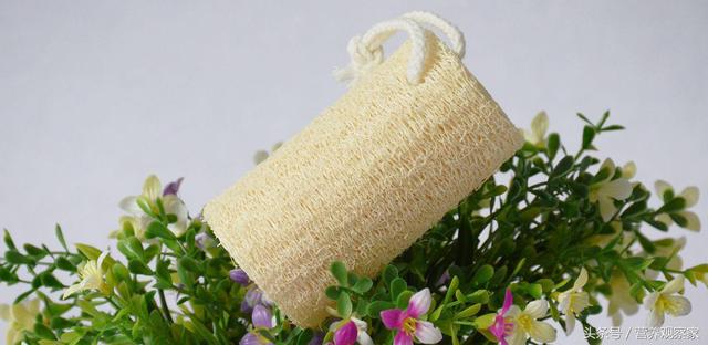 每天踩一踩，45歲變25歲，年輕又漂亮！發給朋友們，大家一起踩出健康、踩出長壽！ 