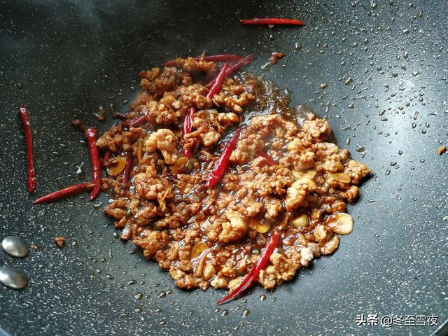 高麗菜超美味做法，比肉還好吃，脆嫩可口，天天都想吃！
