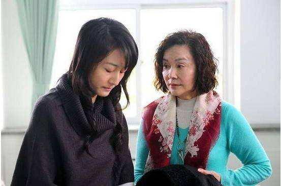 我媽生日我回娘家，看見媽媽在洗衣服，我把家砸了