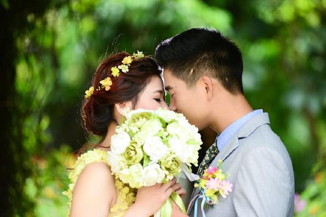 婆婆生病，我和老公回農村探望，剛進屋看見倆人，我摔門離開