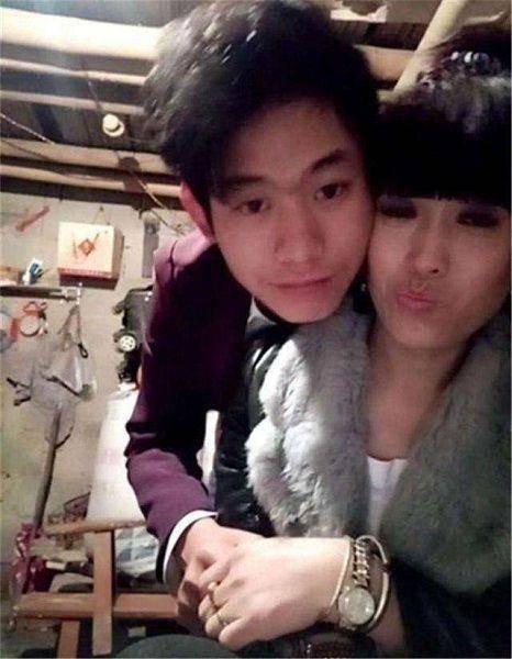 18歲男孩娶46歲二婚婦女，兩人婚後的日子卻令人深思