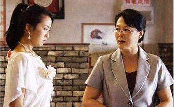 結婚三年沒有孩子，我極力隱瞞老公的秘密，婆婆一句話讓我心寒