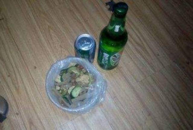 為了早日買上房子 老公拚命工作卻累到 老婆果斷離婚 幾天後卻收到老公給的喜帖