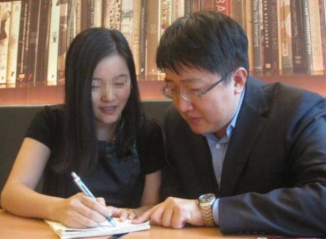 外孫生日我給200紅包，女婿嫌少還給我，到家一看我喜極而泣