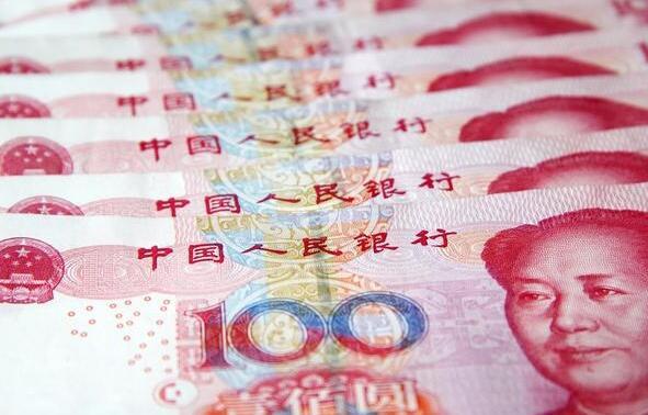 大嫂生下兒子婆婆獎勵1萬，我生下女兒她獎勵2萬，我卻氣得哭了