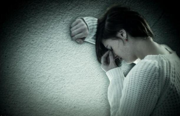 大嫂生下兒子婆婆獎勵1萬，我生下女兒她獎勵2萬，我卻氣得哭了