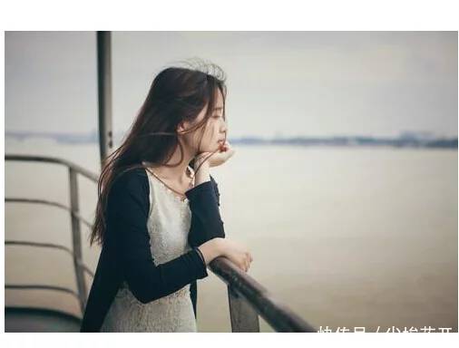 新婚夜老婆死活不讓碰，半夜忍不住抱了下她我嚇的驚慌失措滾下床