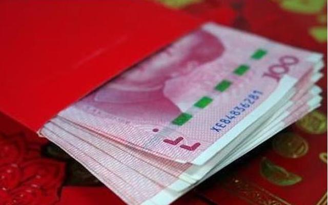 婆家給小兩口買房，只寫婆婆名字，兒媳拿出一個袋子：我家不缺
