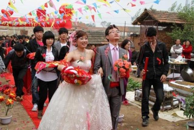 結婚婆家沒給一分錢彩禮，三天回門和母親聊天，我才知婆婆偉大
