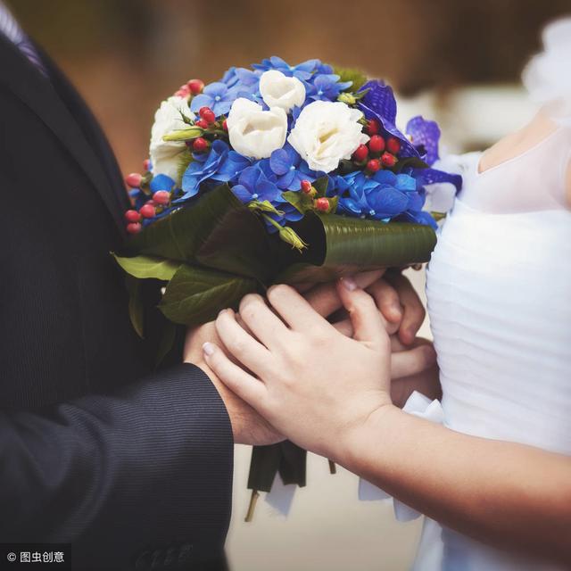婚後婆婆逼我交出陪嫁錢給自己還債，揚言不拿錢就直接去領離/婚證