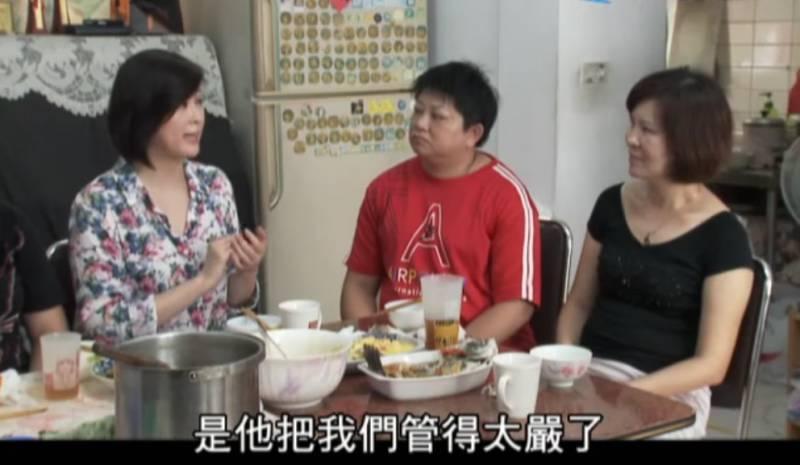 方馨當年「離婚扛家計揹3千萬債」撿片場剩便當吃 女兒：是不是我生病妳才回來