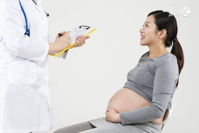 懷孕三個月，婆婆逼我打掉，我堅持把孩子生下來後，她卻沒臉見我