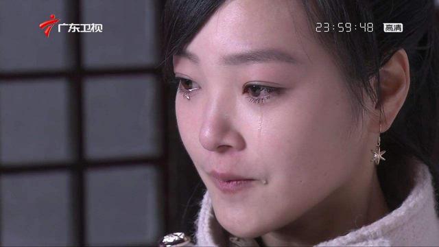 兒媳叫婆婆起床吃早餐，被門外公公的反應嚇哭，真相讓人憤怒