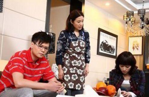 婆婆，別鬧了，這家裡什麼東西不是我的，你還讓我凈身出戶？