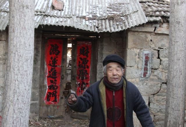 老丈人住院，鄉下親家送一斤心肺，嫌臭送人，護工吃後立馬報警