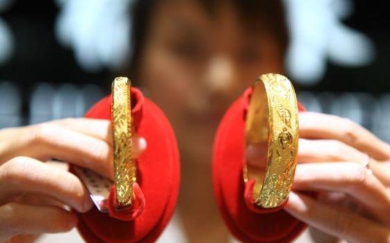 跟老伴兒旅遊前，想把房子過戶給兒子，在他家住一晚我改變了主意