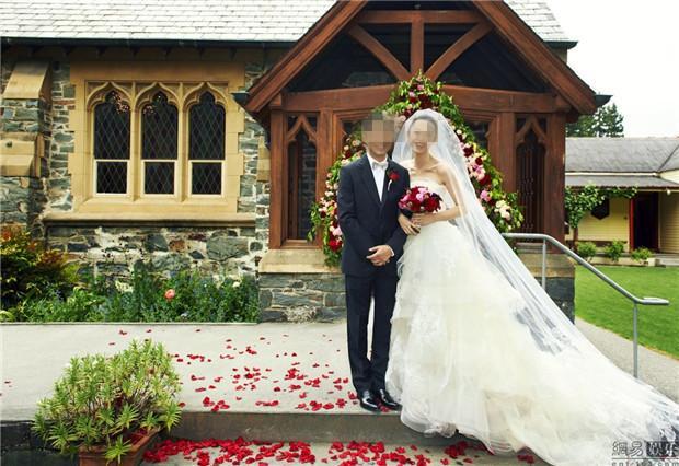 結婚五年了，婆婆整天讓我吃剩飯，搬家時她給我一張卡，我感動了
