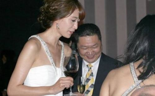 勁爆！女明星們的「飯局價」？章子怡7億？林志玲一夜500萬顯得廉價許多 !