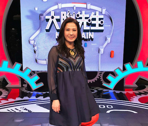 51歲花系列女星當年「閃婚閃離」連媽都不知！如今復出後終於透露「離婚原因」...